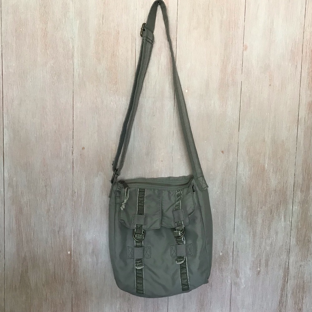 GAP Green Utility Bag w/Adjustable Strap